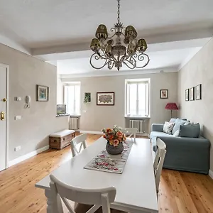  Apartment Modern In The Heart Of Lucca!